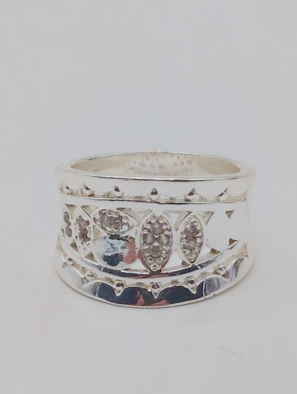 Silver Pebble Textured Band Ring - Marquis Pattern 14mm Sz 7.5